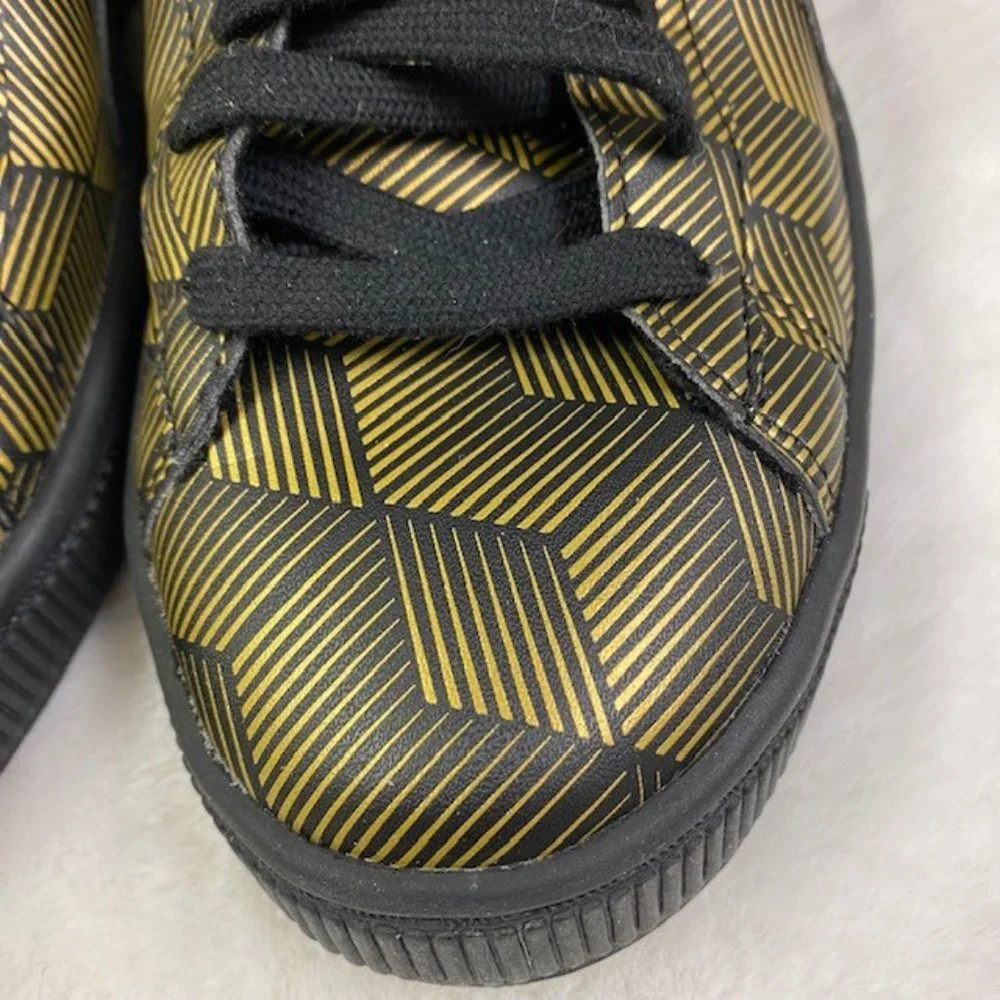 PUMA Women's Basket Classic Metallic‎ Sneaker, size 8.5